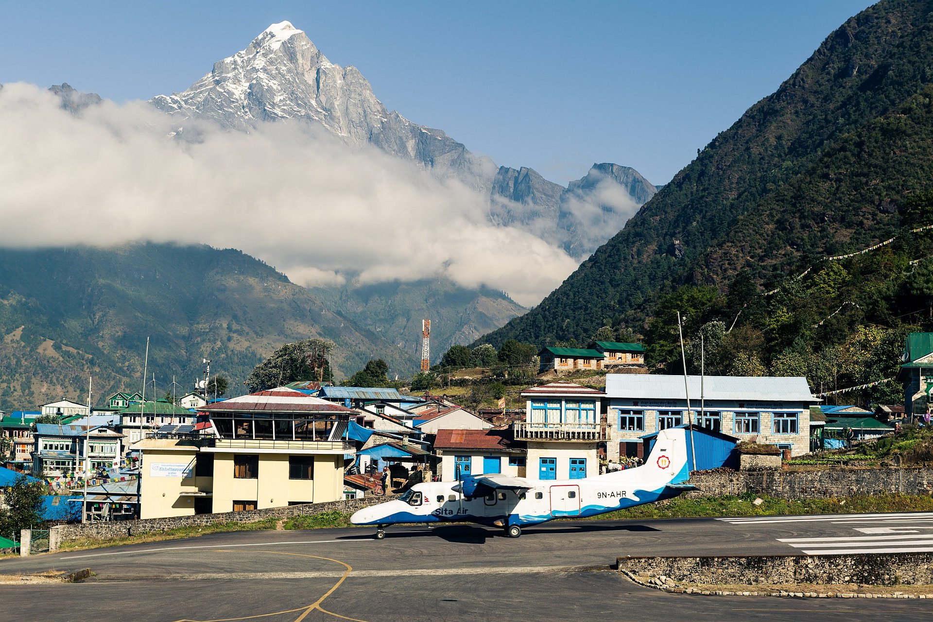Lotnisko w Lukli, Nepal, Himalaje